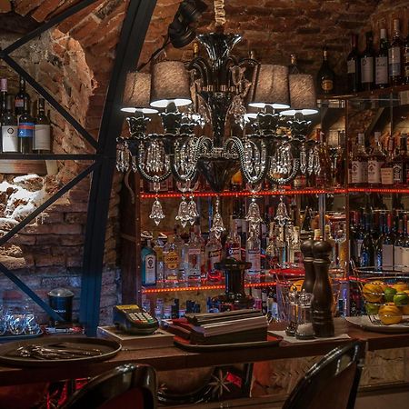 Casa Albert Boutique&Restaurant Braşov Extérieur photo