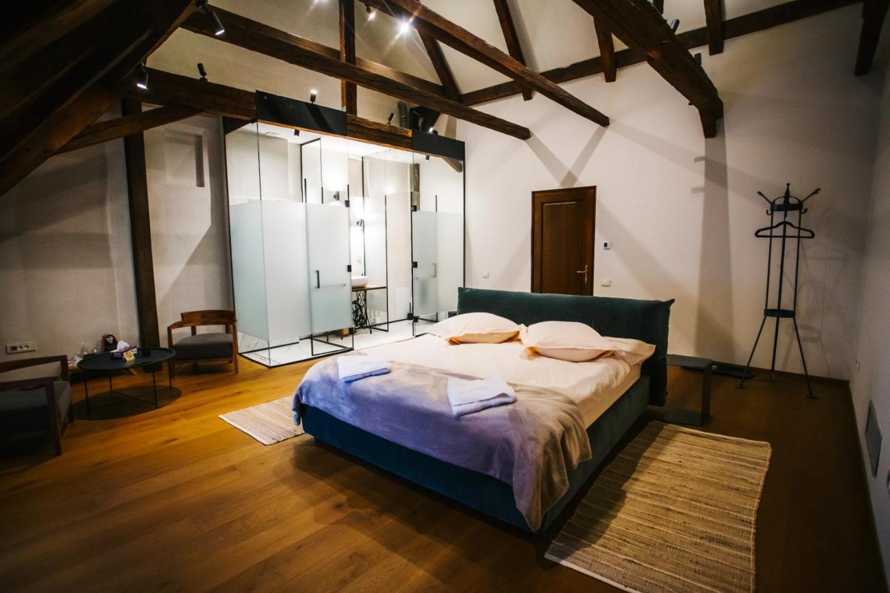 Casa Albert Boutique&Restaurant Braşov Extérieur photo