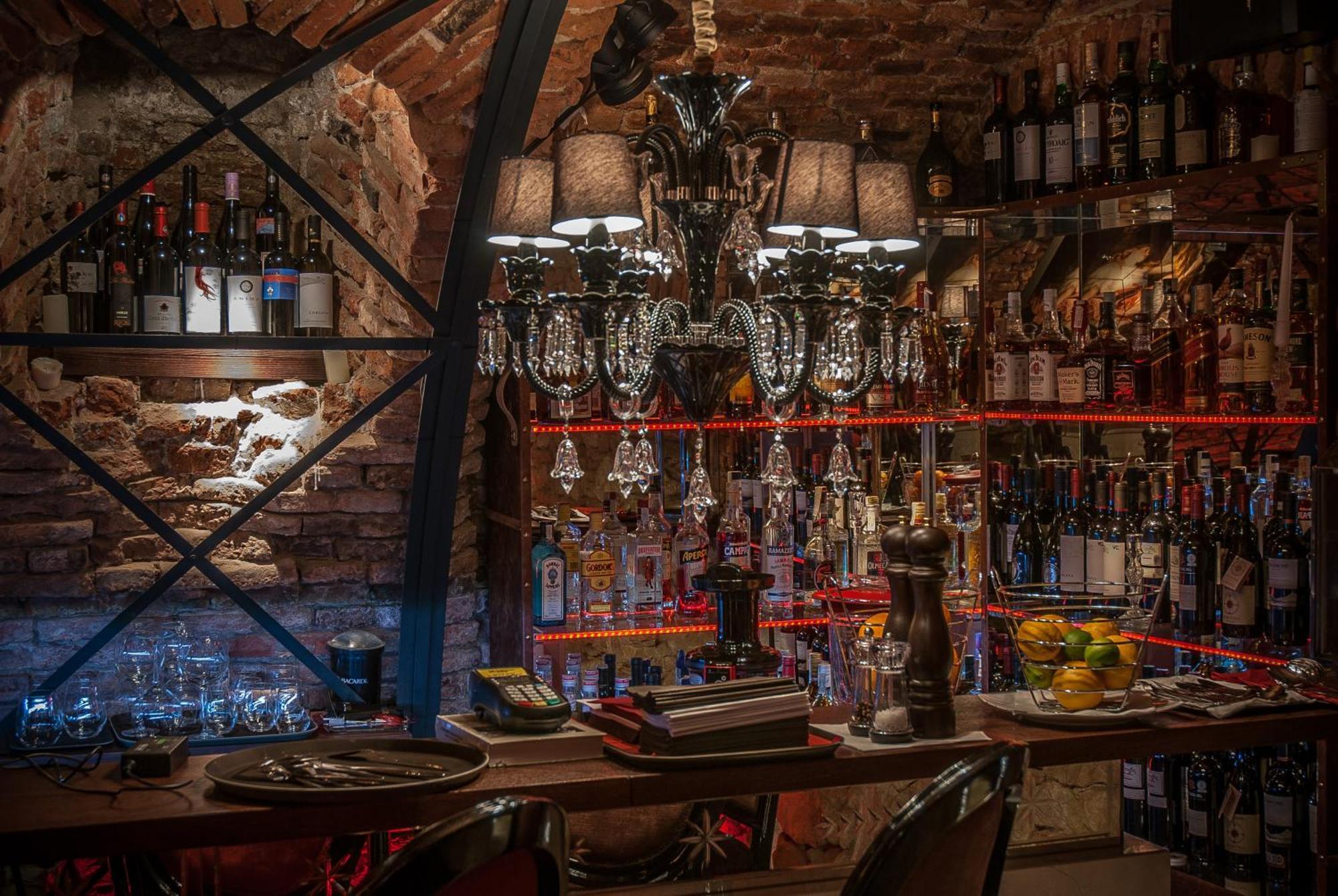 Casa Albert Boutique&Restaurant Braşov Extérieur photo