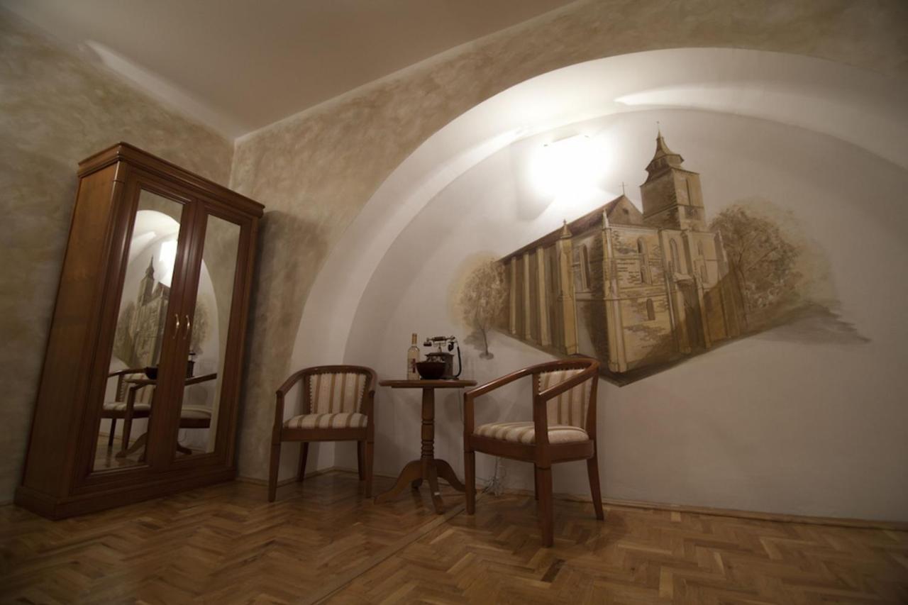 Casa Albert Boutique&Restaurant Braşov Extérieur photo
